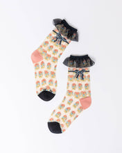 Load image into Gallery viewer, Repeat Floral Ruffle Sheer Crew Sock