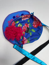 Load image into Gallery viewer, Circle Crossbody Bolsita