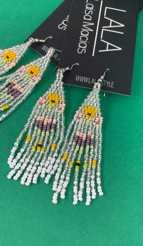 Spring Daisy Earrings