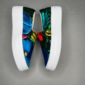 La Playa Slip Ons