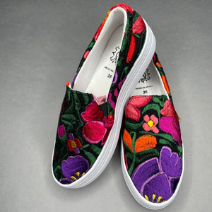 La Playa Slip Ons